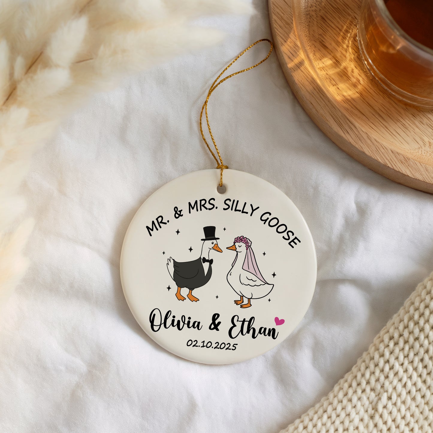 Personalized Mr. and Mrs. Goose Ornament: Charming Wedding Souvenir