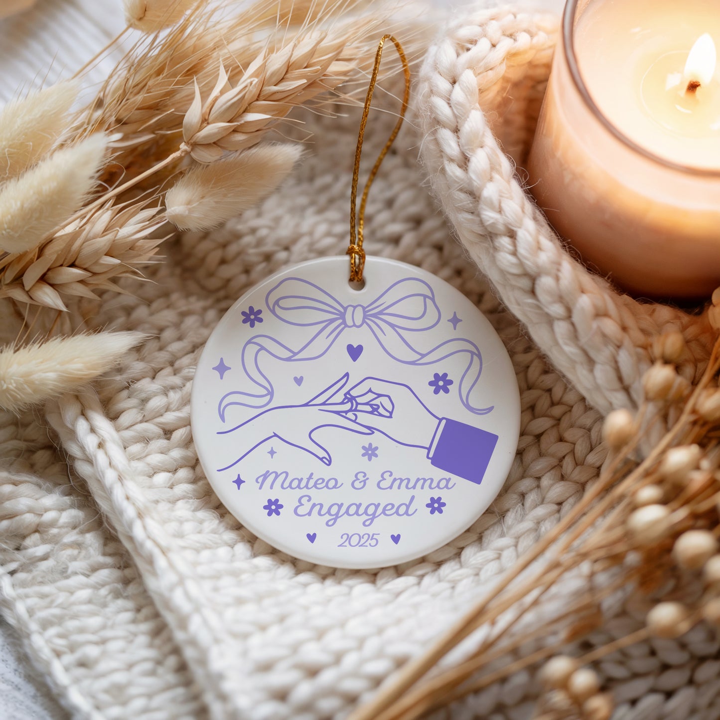 Aesthetic Hands Couple Ornament, Personalized Engagement Souvenir, Ceramic Keepsake.