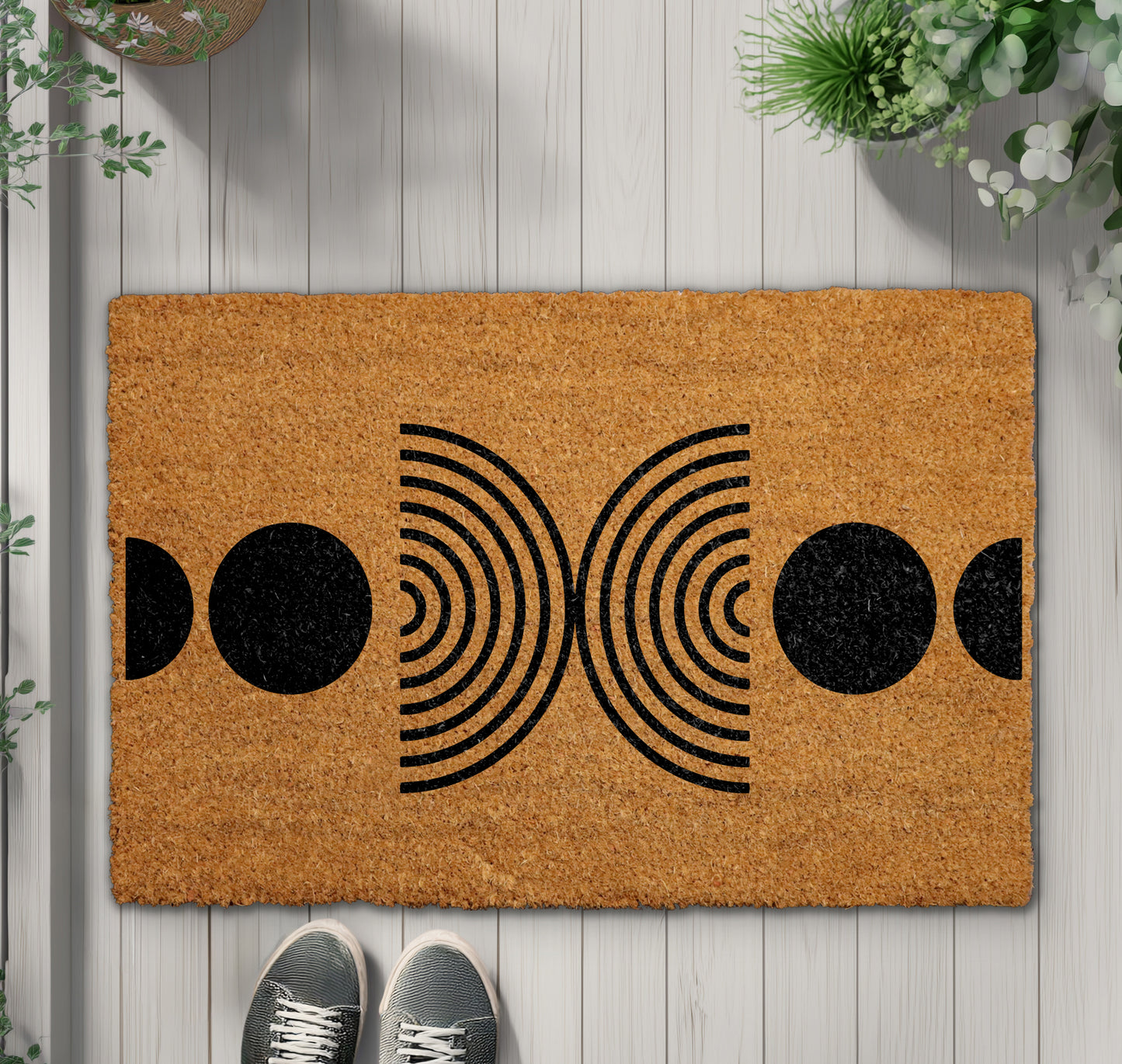 Geometric Coco Mat, Minimalist Lines & Elegant Modern Entryway Decor