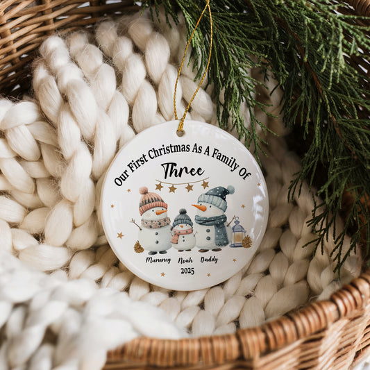 Snowmen Theme Family Xmas Ornament, Customizable Ceramic Keepsake Gift