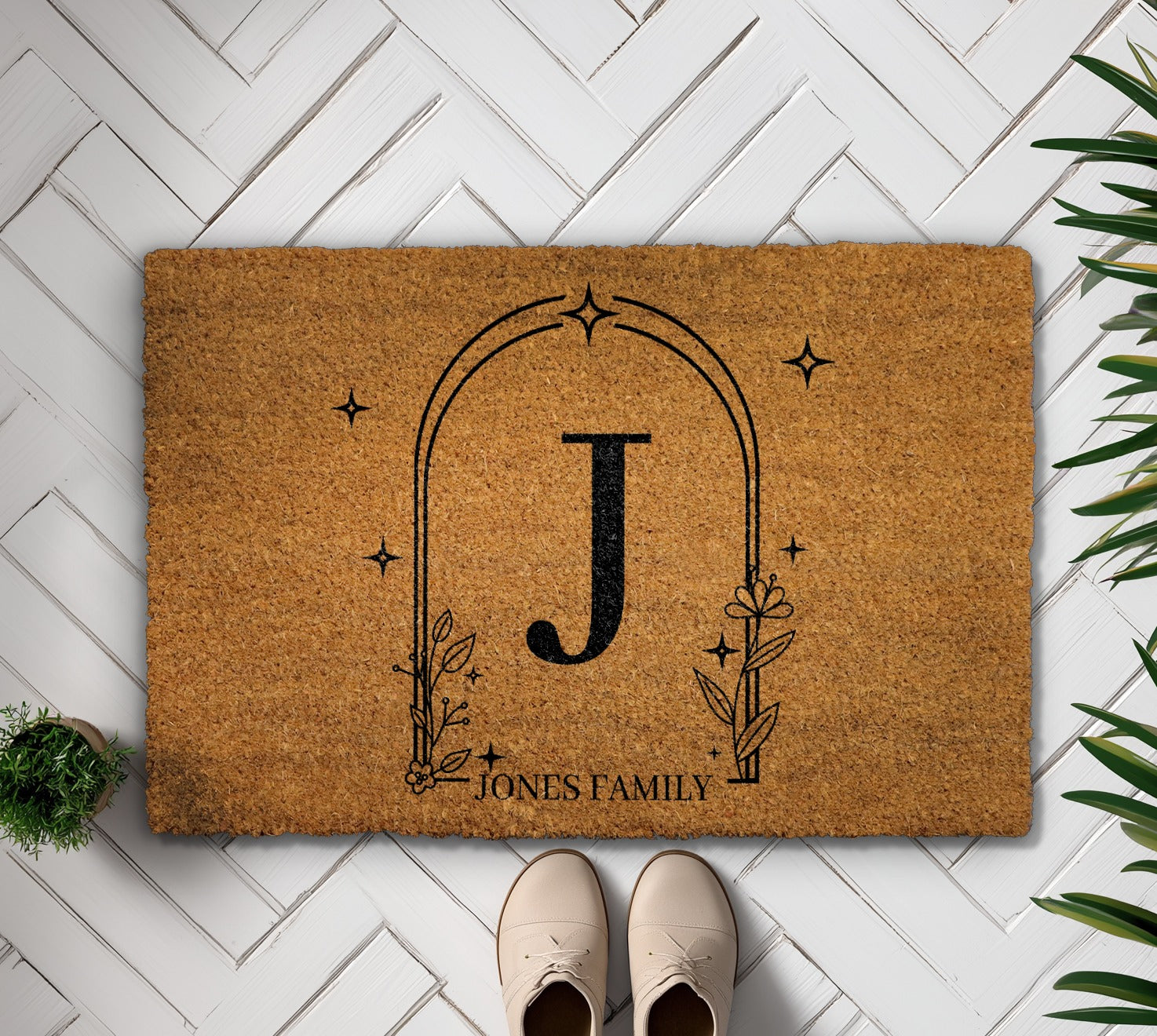 Personalized Initial & Last Name Welcome Mat, Modern & Elegant Decor